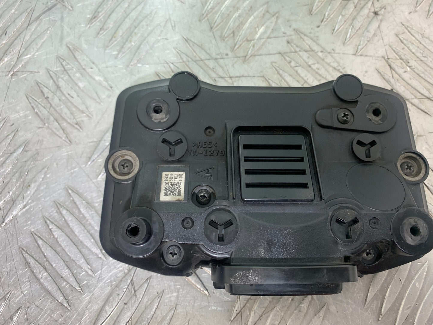 YAMAHA XSR900 XSR 900 CLOCKS SPEEDO DASH (DAMAGED)  YEAR 2022-2024 (CMB1215)