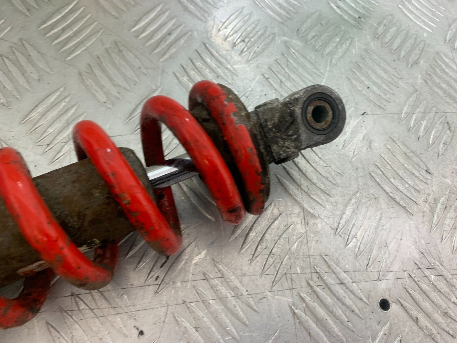 HONDA VFR800 PRE V-TEC REAR SHOCK  YEAR 1998-2001 (CMB1233)