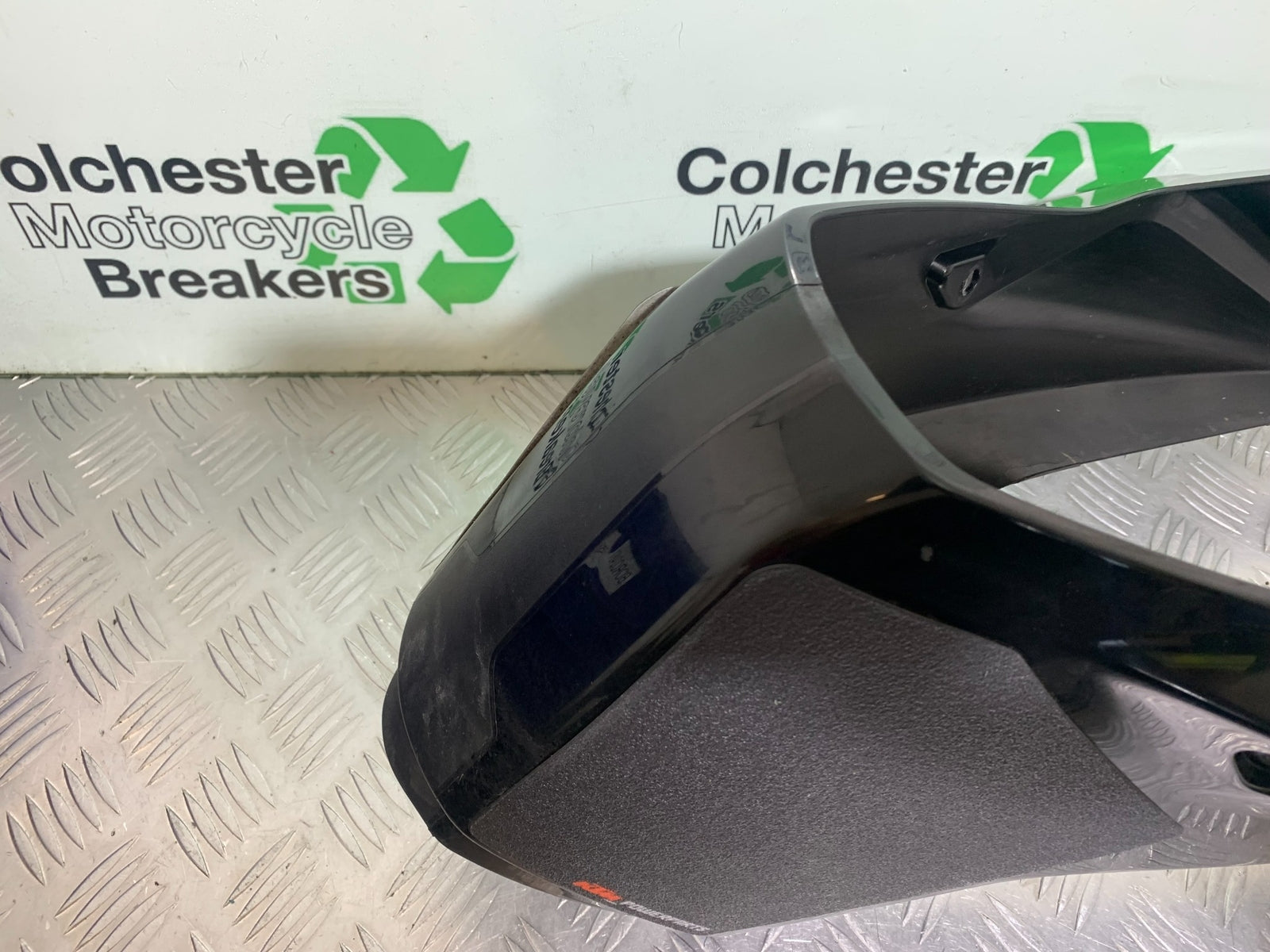 KTM 790 DUKE PETROL TANK SURROUND  YEAR 2018-2021  (CMB11150)