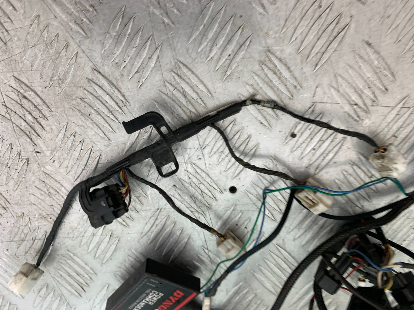 HONDA CBR1000 RR  QUICK SHIFER POWER COMMANDER YEAR 2008-2011 (CMB1330)