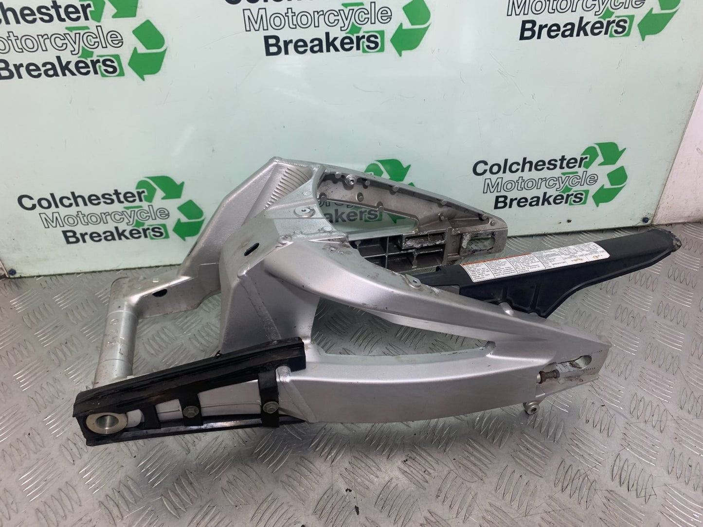 SUZUKI GSR600 GSR 600 SWINGARM   2006-2010 (CMB1177)