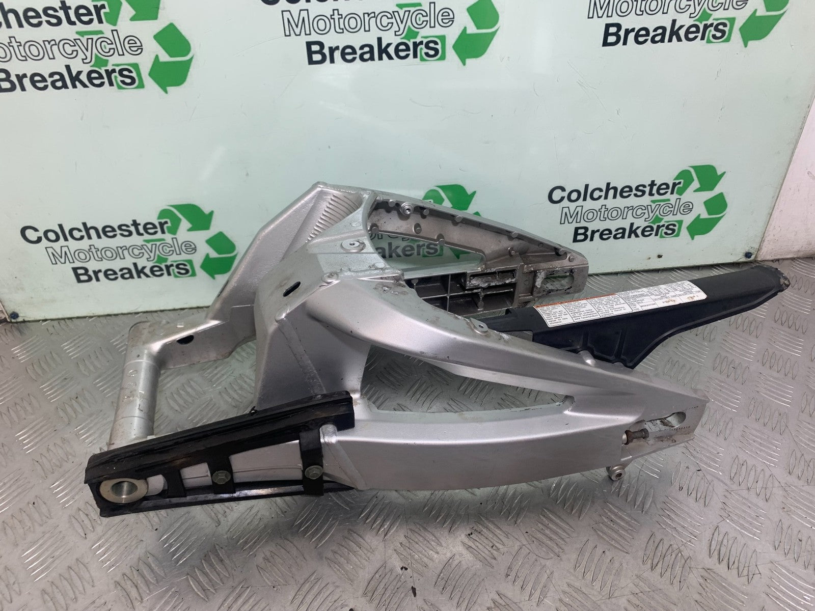 SUZUKI GSR600 GSR 600 SWINGARM   2006-2010 (CMB1177)