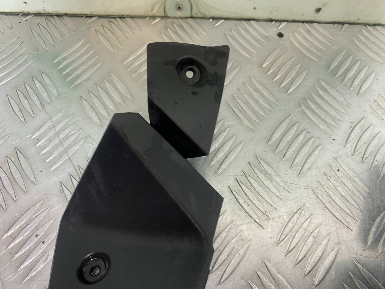 TRIUMPH TIGER 800 INNER INFILLS PANELS  YEAR 2011-2014 (CMB1113)