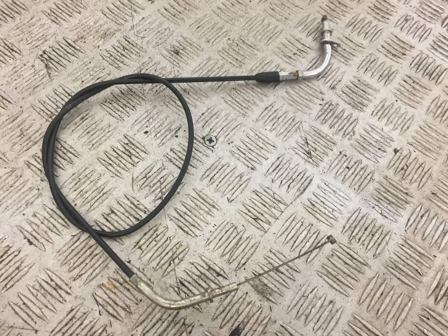KAWASAKI VN900 CLASSIC THROTTLE CABLE  YEAR 2006-2015 (STOCK 706)