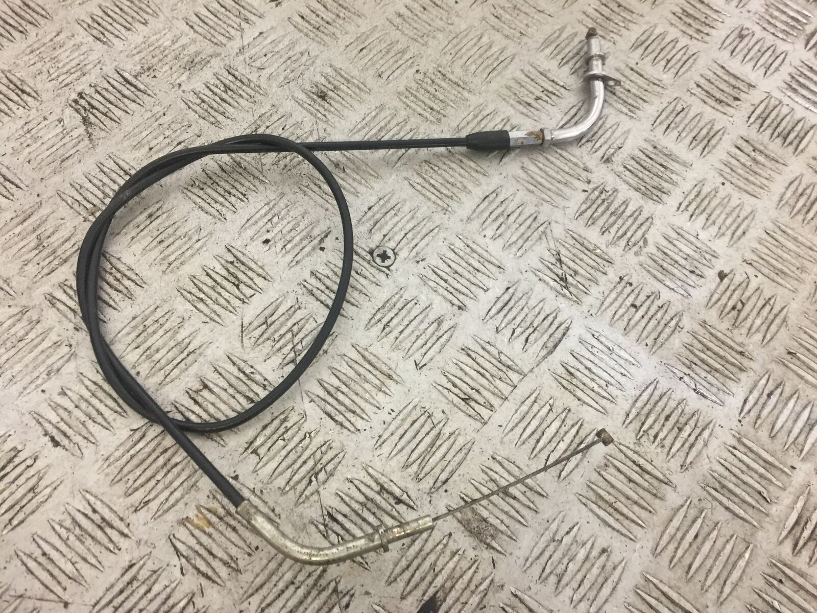 KAWASAKI VN900 CLASSIC THROTTLE CABLE  YEAR 2006-2015 (STOCK 706)