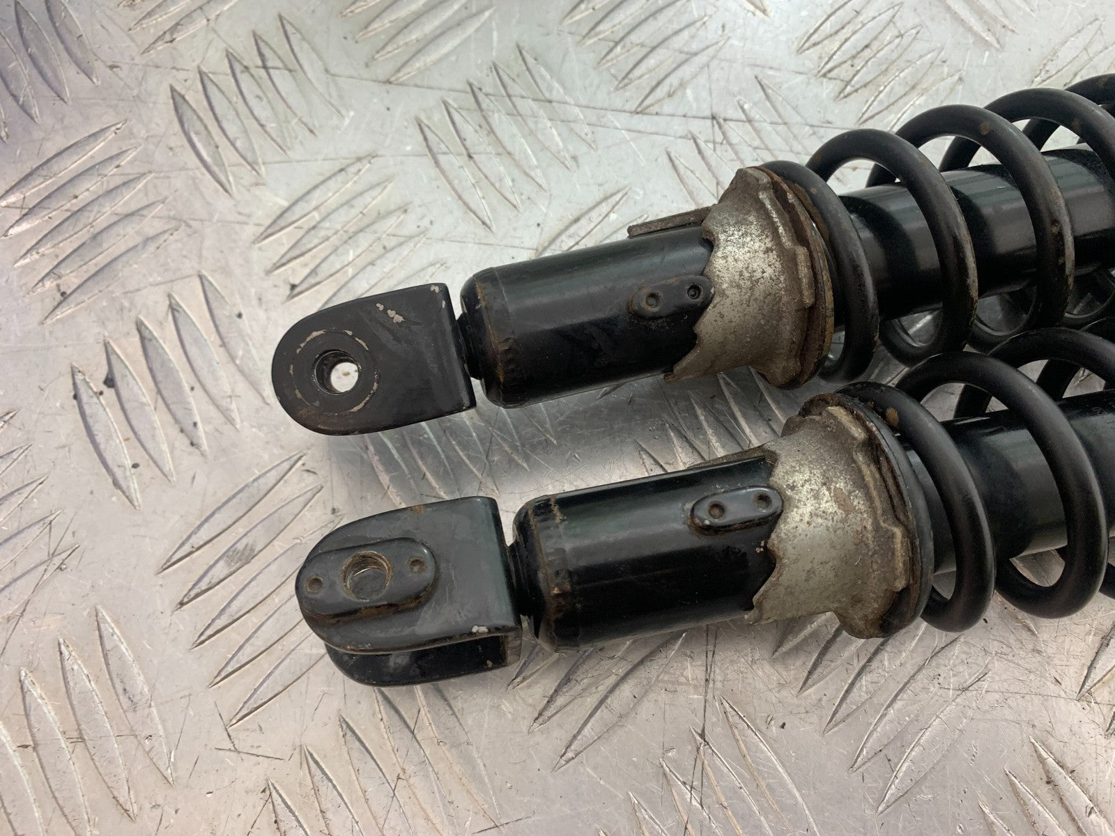 YAMAHA XMAX 300 REAR SHOCKS  YEAR 2017-2020 (CMB1218)