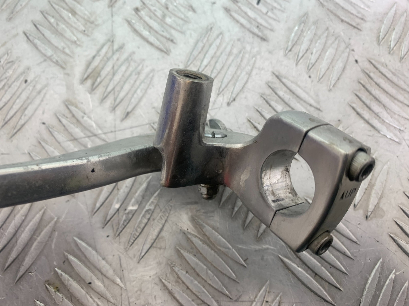 HONDA VTX1300 S-6 CLUTCH LEVER AND BRACKET  YEAR 2004-09 (CMB1159)