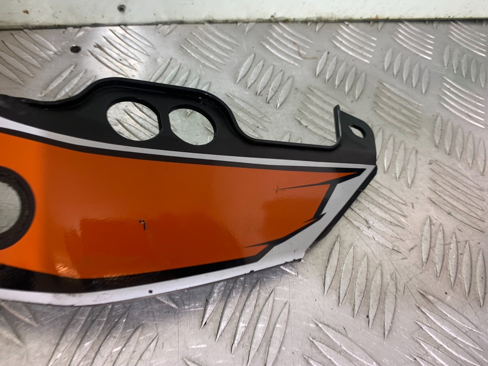KTM DUKE 125 SEAT PANEL YEAR 2012-2016 (CMB1317)