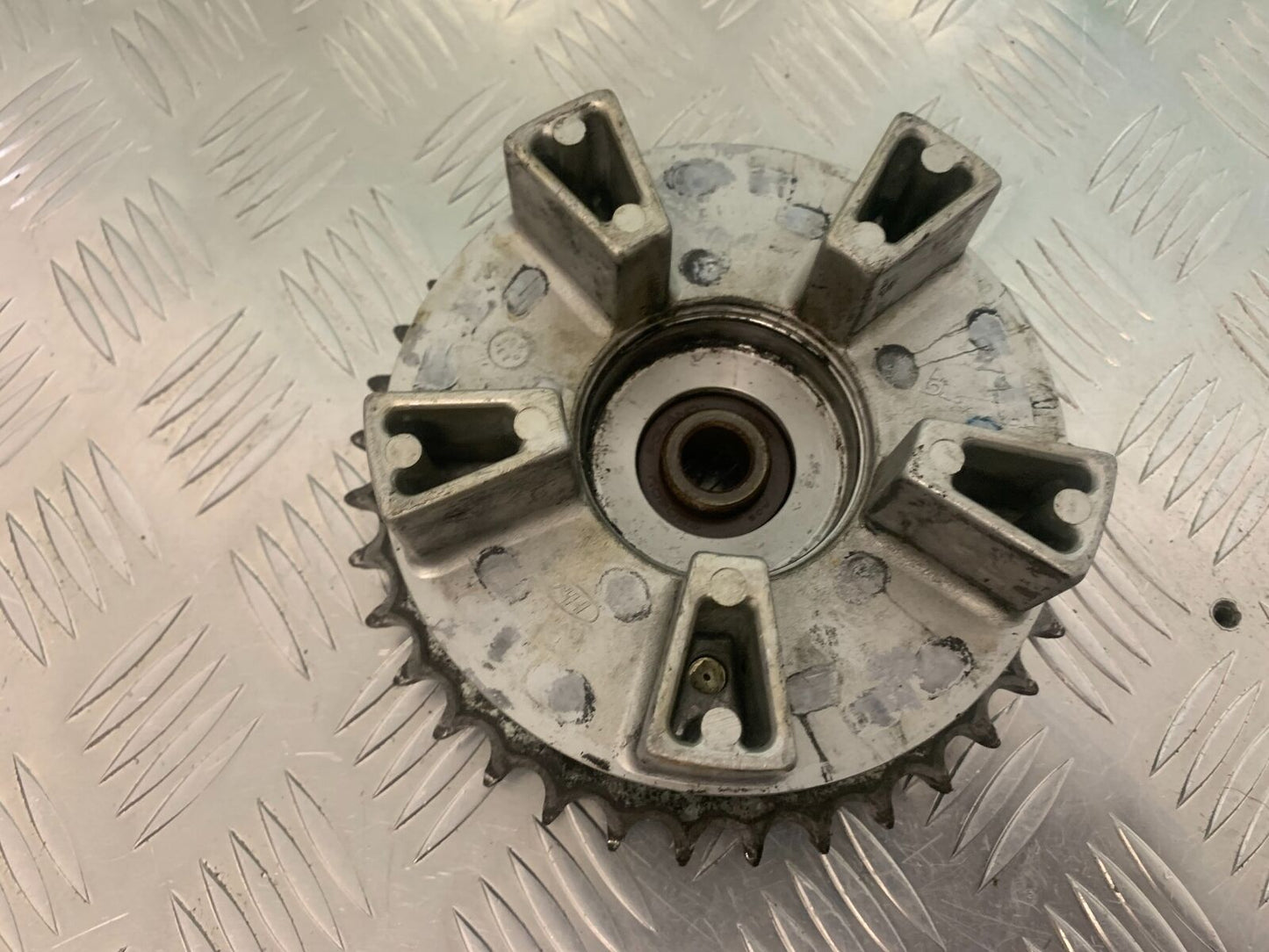 HONDA CB350 S CB 350 S SPROCKET CARRIER YEAR 1986-1990 (STOCK 948)