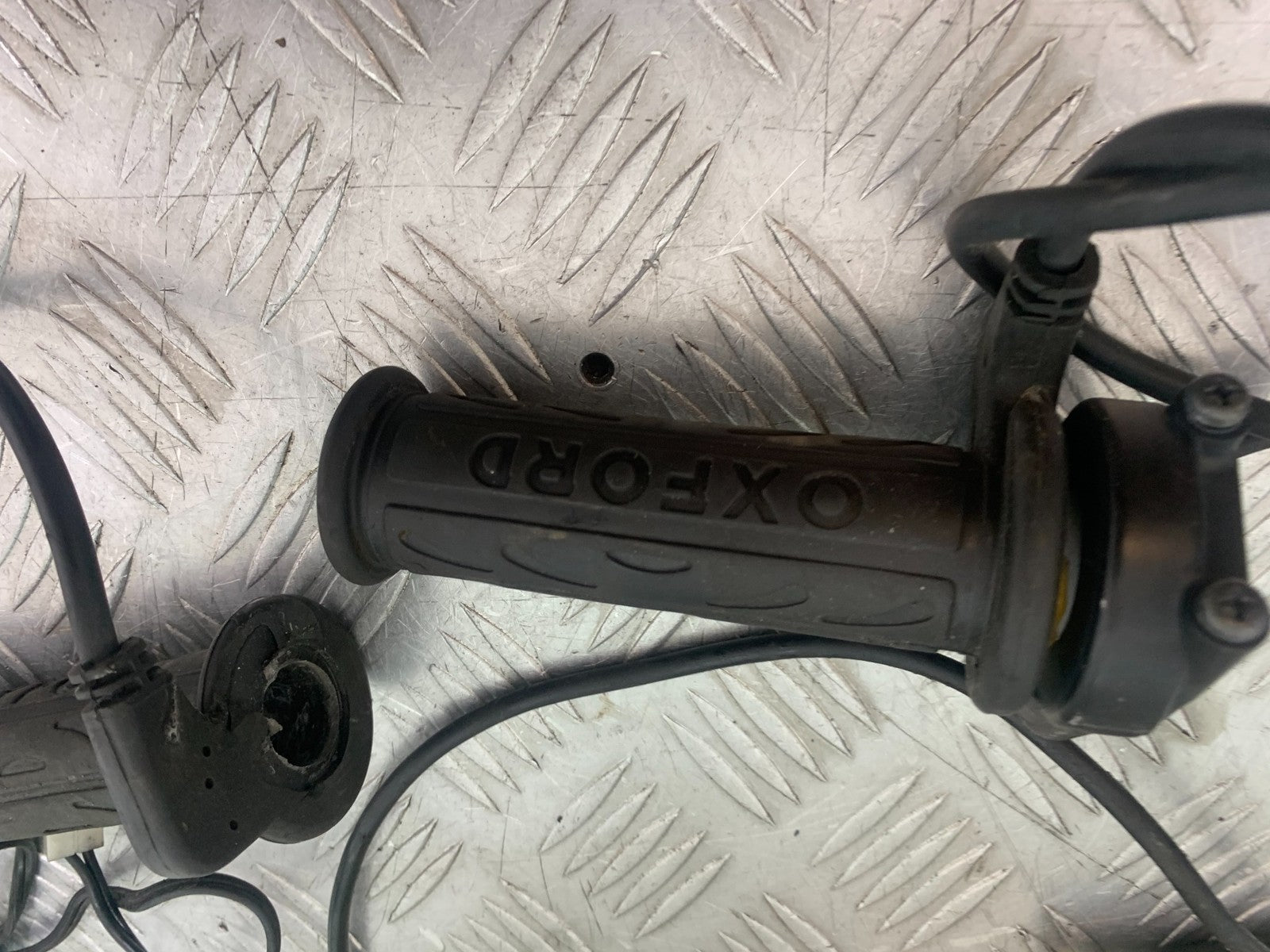 KAWASAKI GTR1400 GTR 1400 HEATED GRIPS  YEAR 2007-2009 (CMB1174)