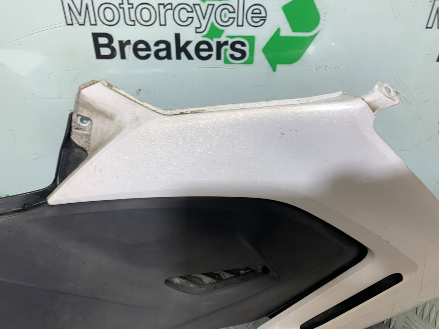 HONDA NC700 X RIGHT  TANK PANEL YEAR 2012-2014 (CMB1327)