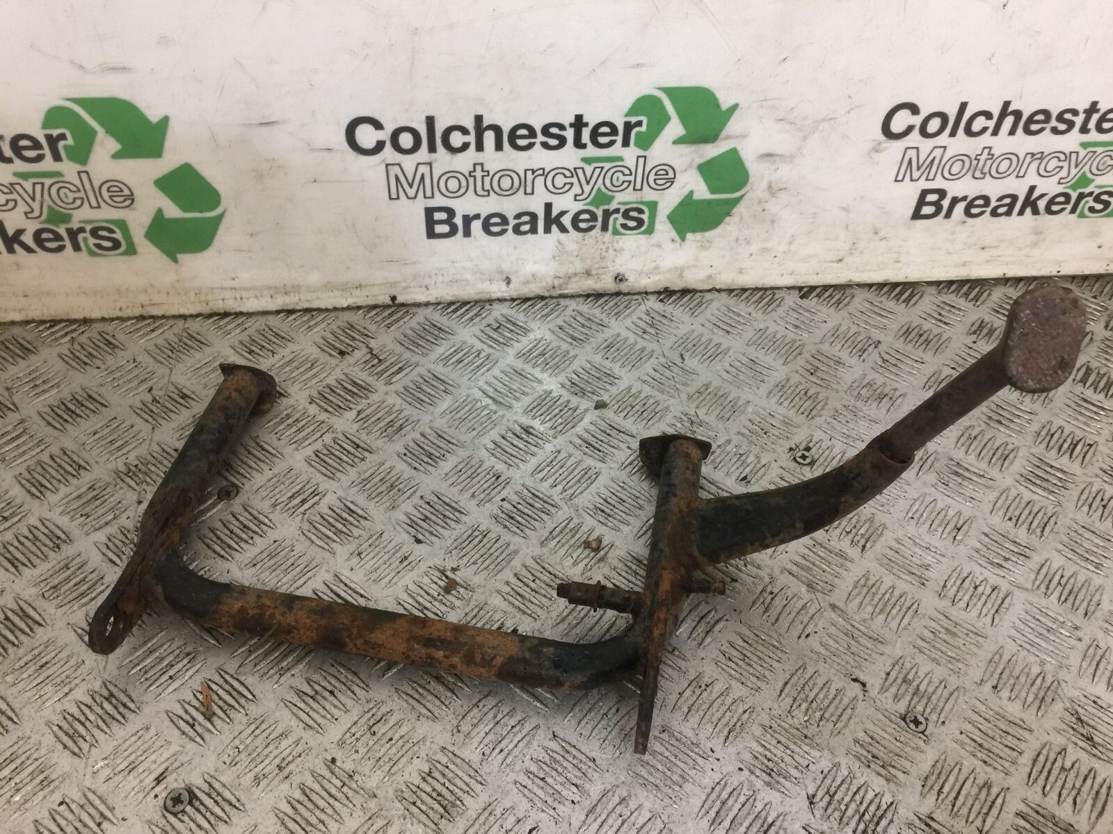 KAWASAKI J300 J 300 CENTER STAND   YEAR 2015 (STOCK 711)