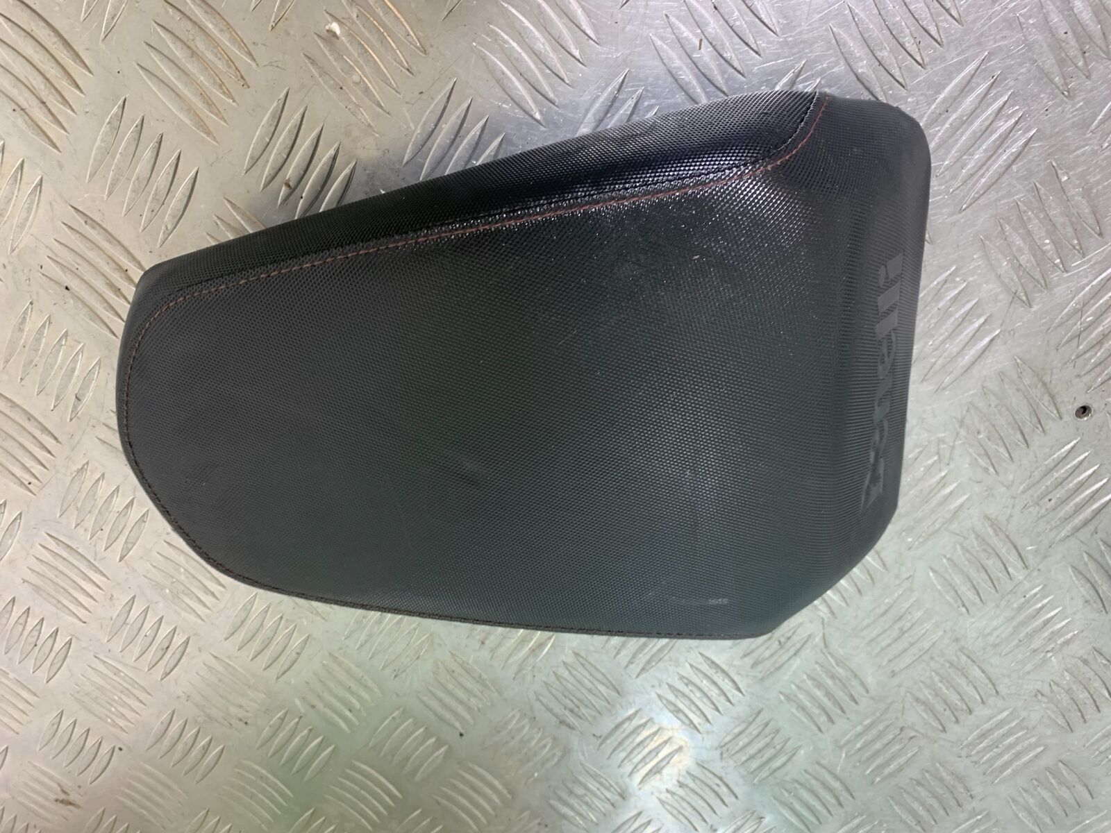 BENELLI BN125 BN 125 REAR  SEAT   YEAR 2018-2021 (CMB1080)