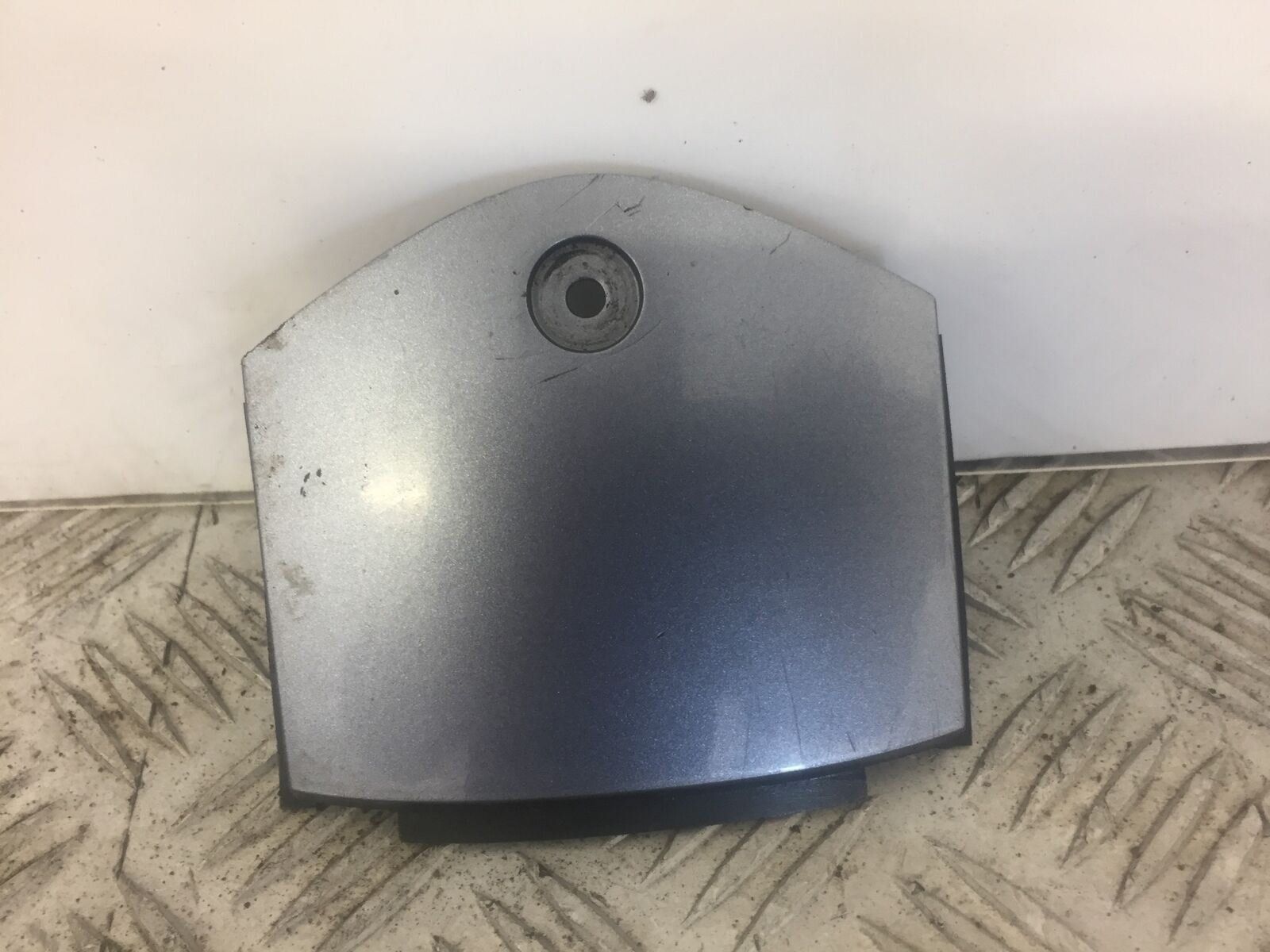 YAMAHA FJR1300 FJR 1300 TAIL PIECE JOINER   YEAR 2002