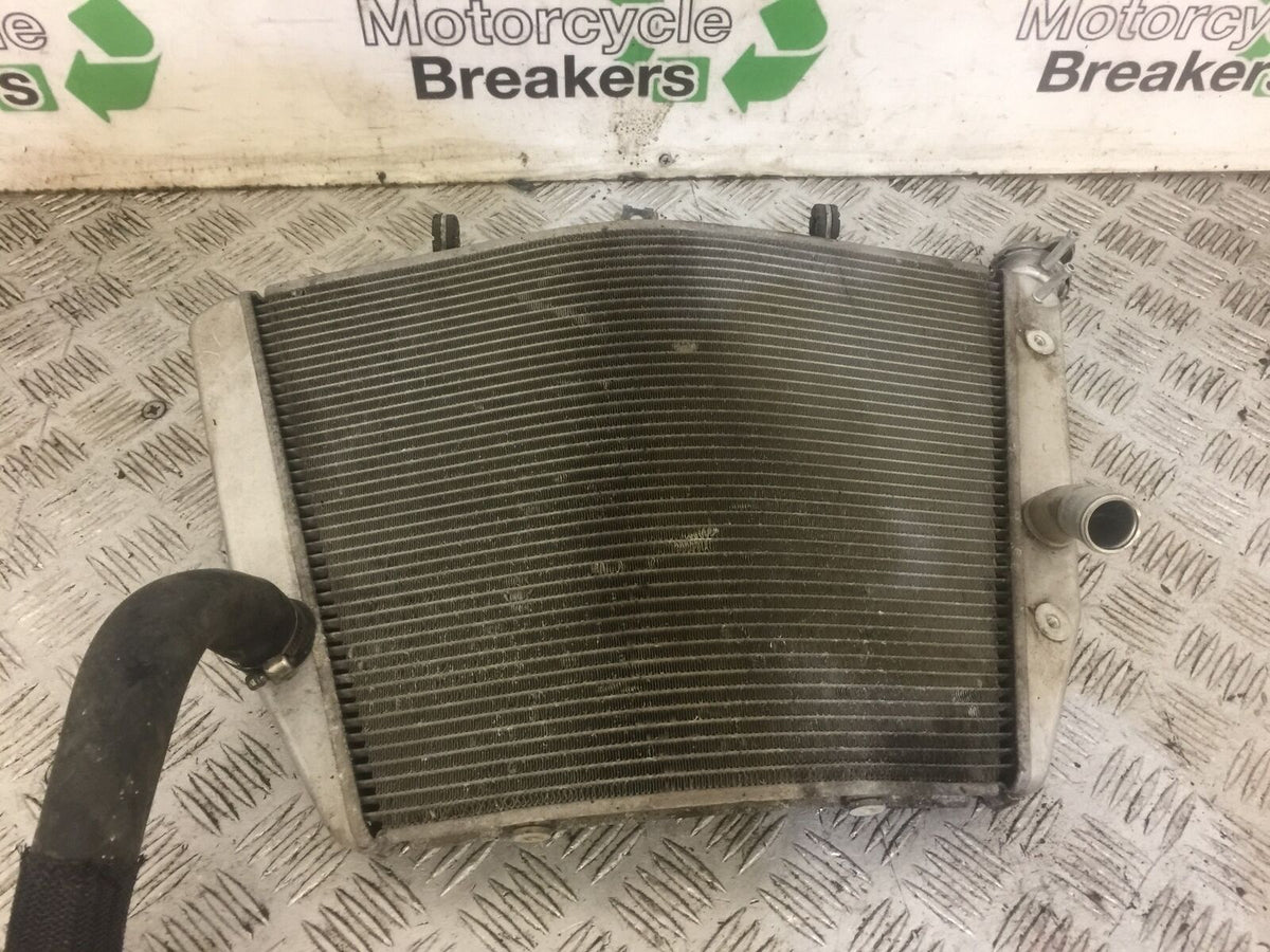 SUZUKI GSXR1000 GSXR 1000 L3 RADIATOR   YEAR 2013 (STOCK 671)