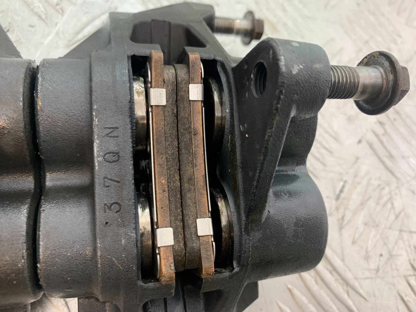 YAMAHA FZS1000 FAZER FRONT BRAKE CALIPERS  YEAR 2001-05 (CMB1275)