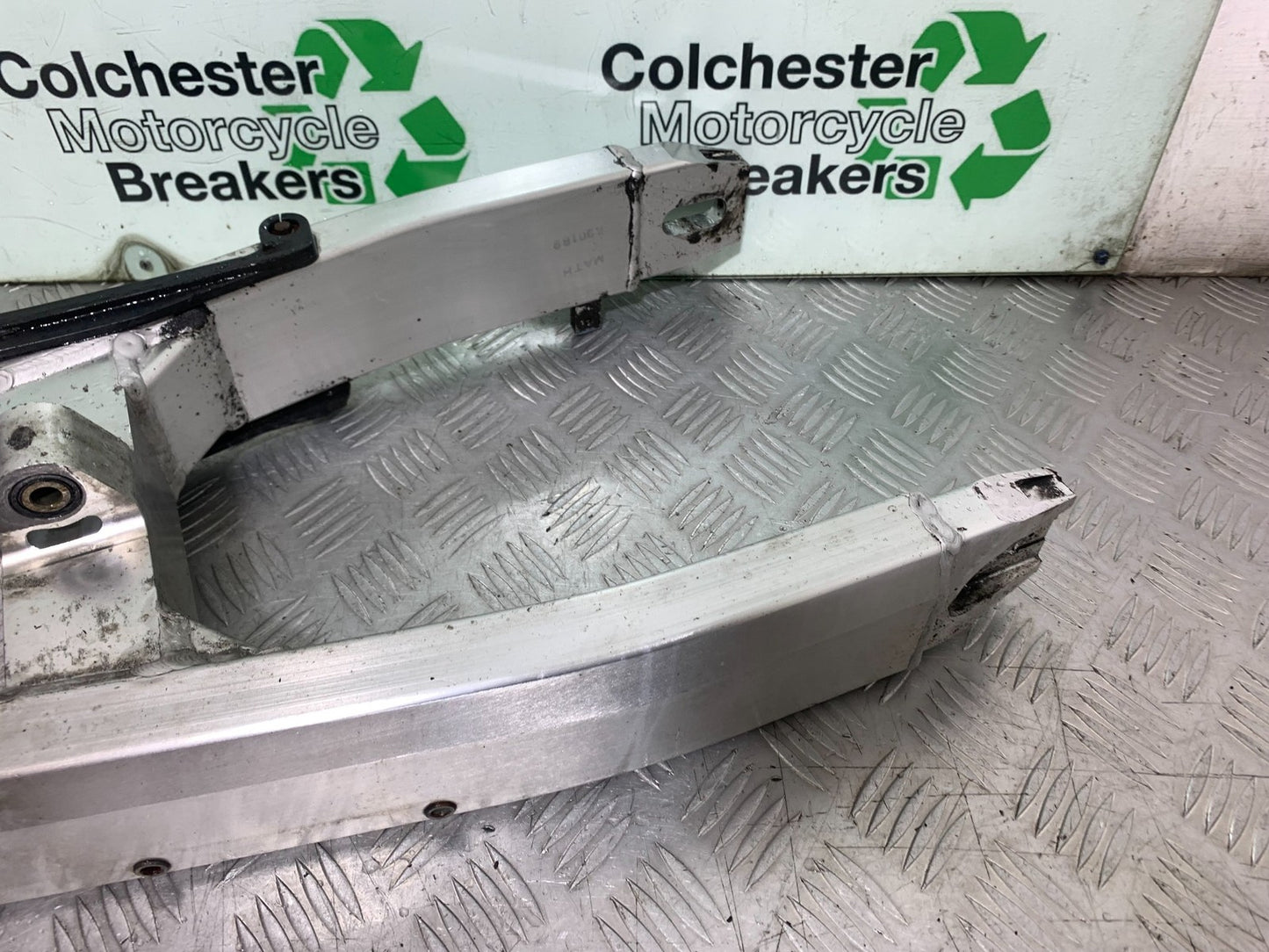 HONDA CBR1100 BLACKBIRD SWINGARM YEAR 1999-2005 (CMB1232)