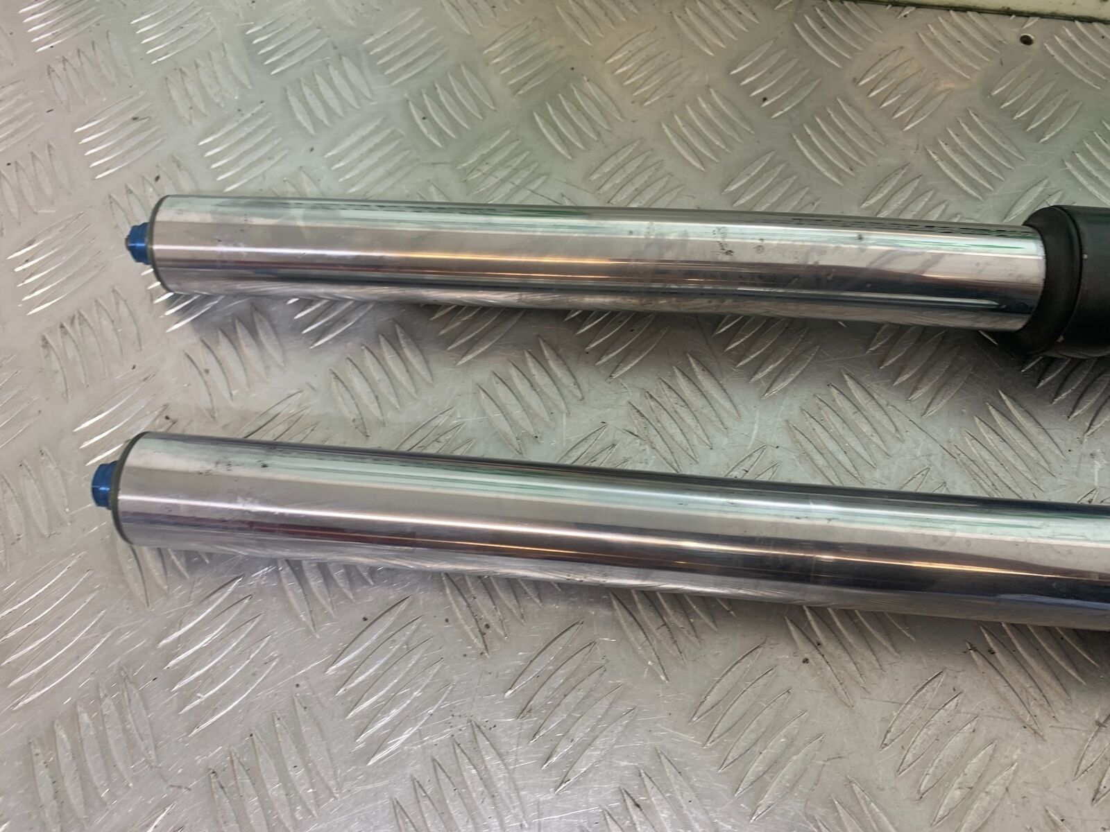 KAWASAKI ZX6R ZX6 J FORKS (BENT SOLD AS PARTS )  YEAR 2000 (CMB1129)