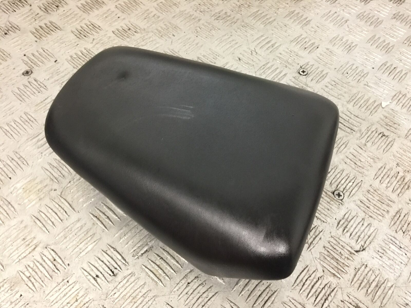 HONDA CBR125 CBR 125 REAR SEAT YEAR 2007-10 (STOCK 884)