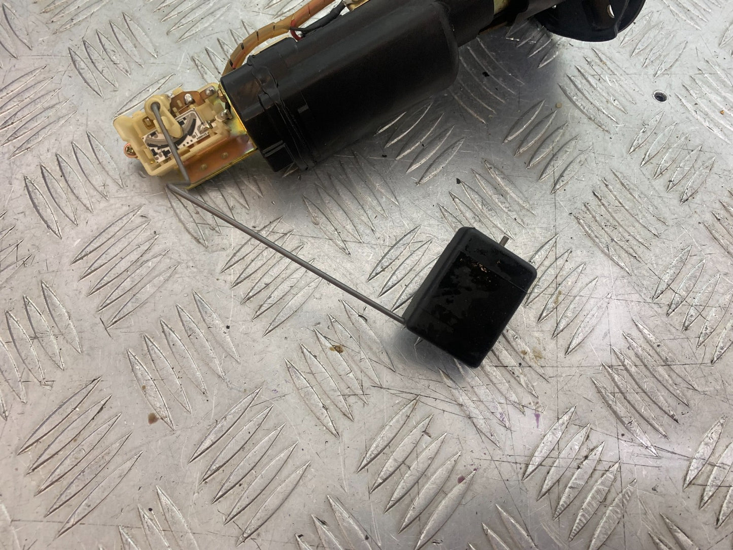 HONDA CBR600 CBR 600 RR PETROL PUMP  YEAR 2003-2004 CMB1173)