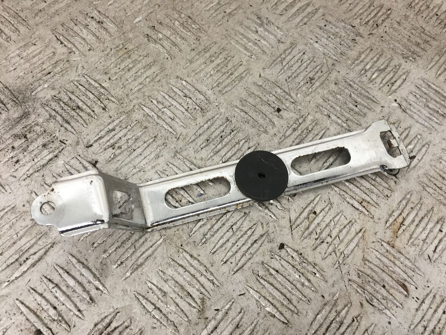 HONDA GL1800 GL 1800 BATTERY STRAP  YEAR 2004-10 ABS (STOCK 890)
