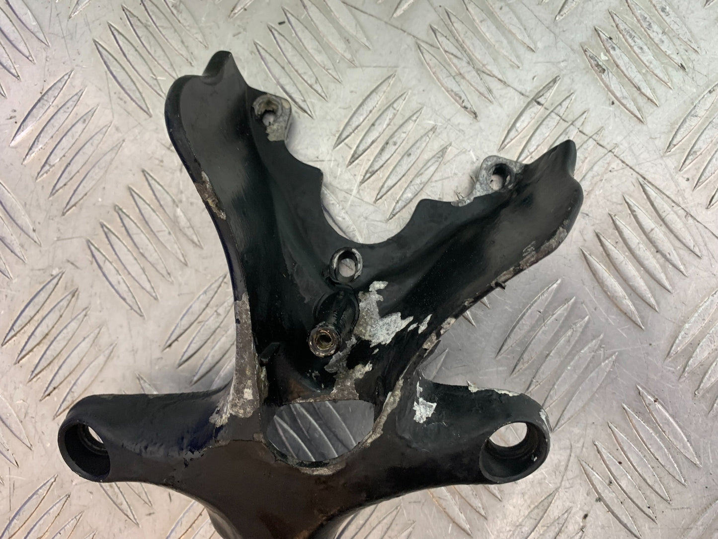TRIUMPH T509 SPEED TRIPLE FAIRING BRACKET   YEAR 1997-1998 (CMB1144)