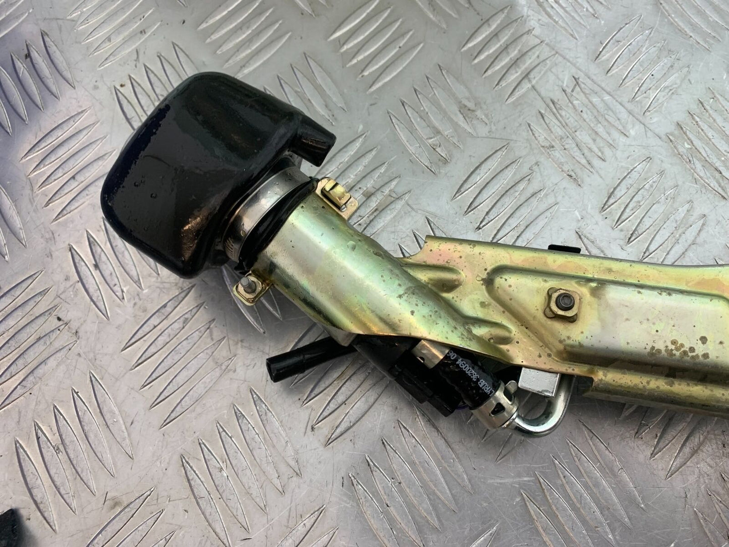 TRIUMPH THUNDERBIRD 1600 PETROL PUMP  YEAR 2011 (CMB1107)