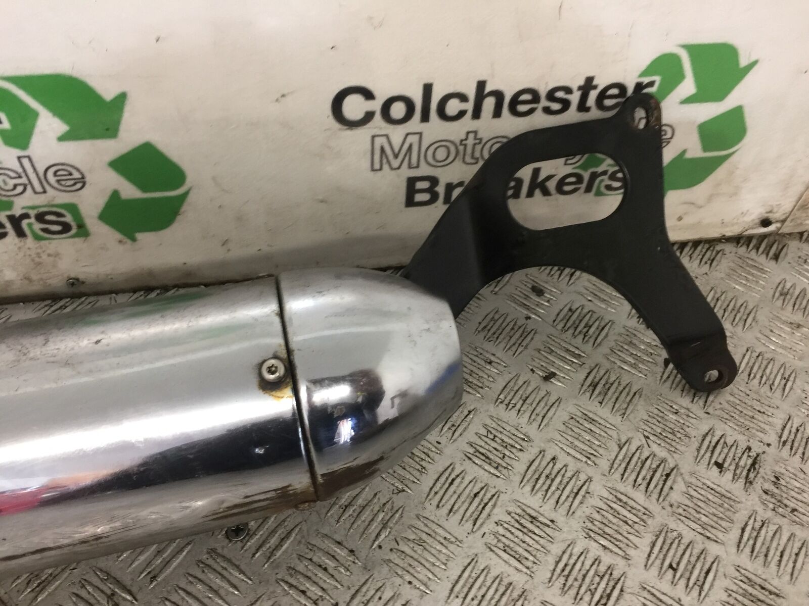 VICTORY V92 C RIGHT SILENCER   YEAR 2004 (STOCK 765)