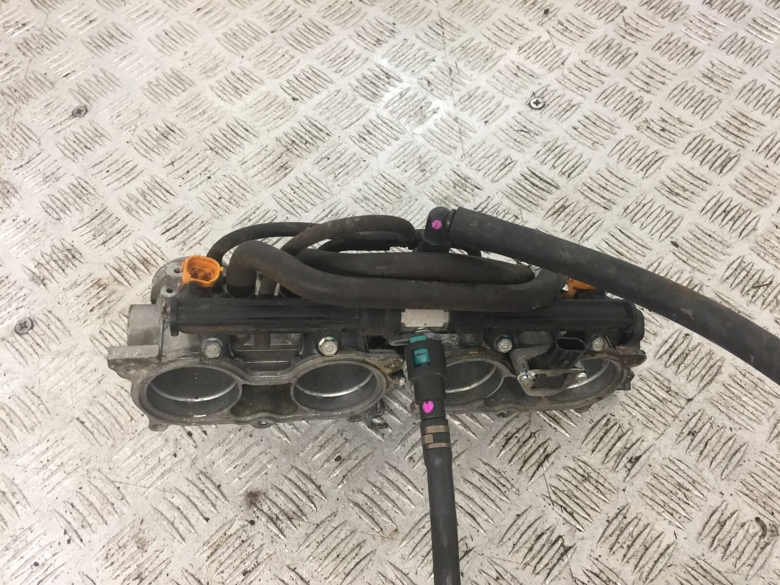 HONDA CBR600 CBR 600 RR THROTTLE BODIES  YEAR 2009-2012 (STOCK 804)