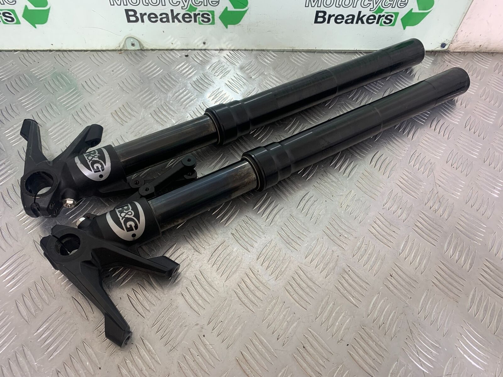 DUCATI DIAVEL 1200 FORKS  YEAR 2014-17 (CMB1054)