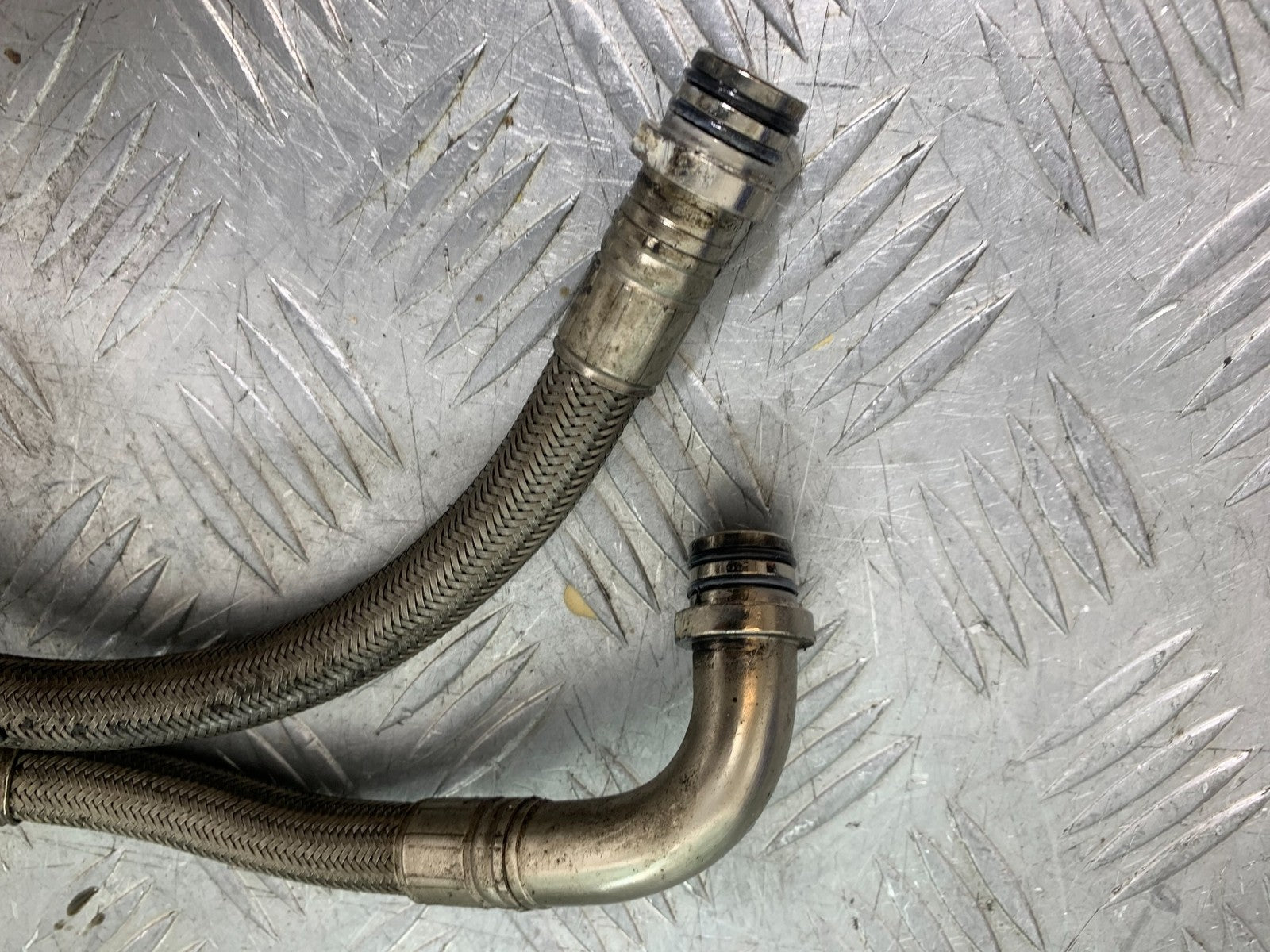 MV AGUSTA 675 F3 OIL COOLER LINES YEAR 2012-2016 (CMB1302)