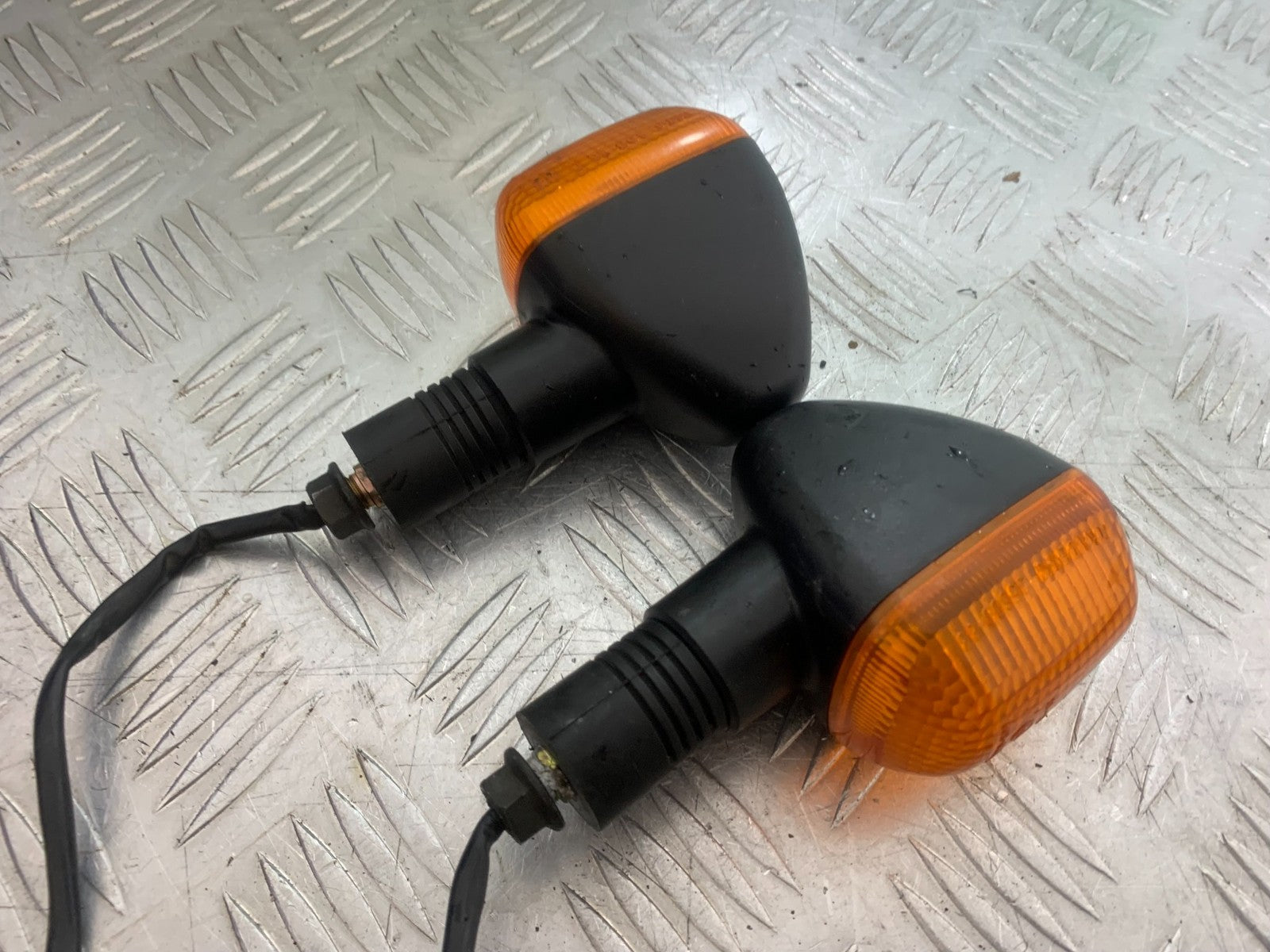 SUZUKI GS500 GS 500 2X FRONT INDICATORS YEAR 2001-2008 (CMB1254)