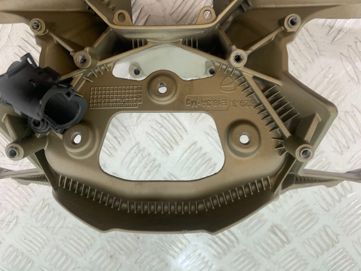 DUCATI 1299 PANIGALE FAIRING BRACKET  YEAR 2016 (CMB 1187)