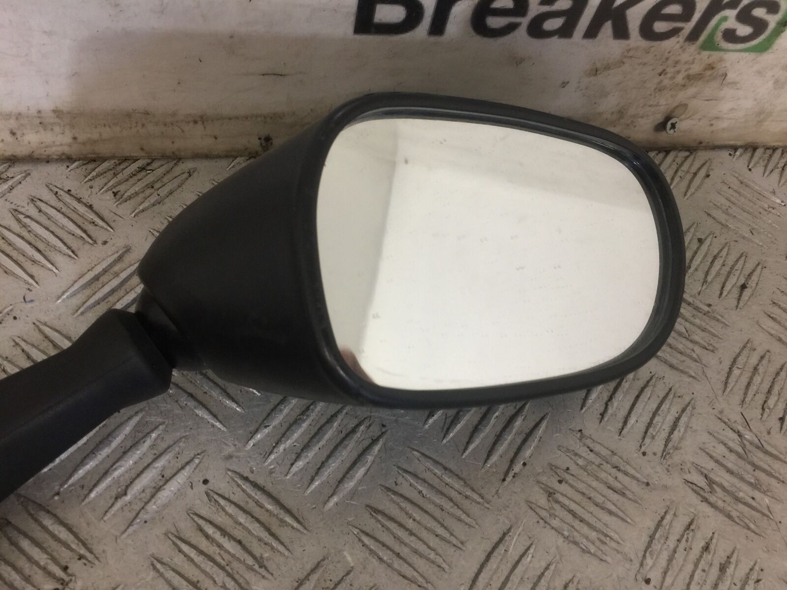SUZUKI GSF1200 BANDIT MK2 RIGHT MIRROR   YEAR 2001-05 (STOCK 859)
