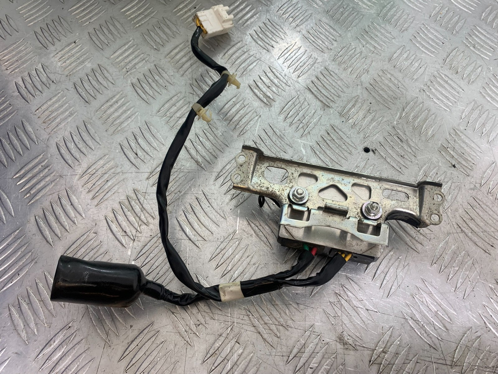HONDA CBR1000 rr FIREBLADE REGULATOR   YEAR 2012-2016 (CMB1198)