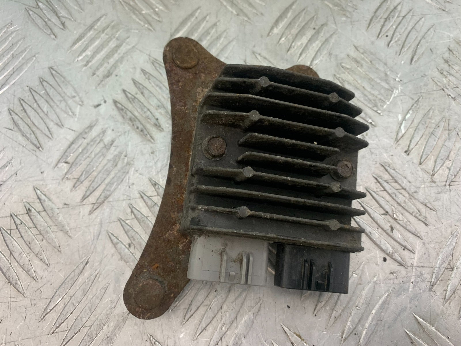KAWASAKI GTR1400 GTR 1400 REGULATOR YEAR 2007-2009 (CMB1306)