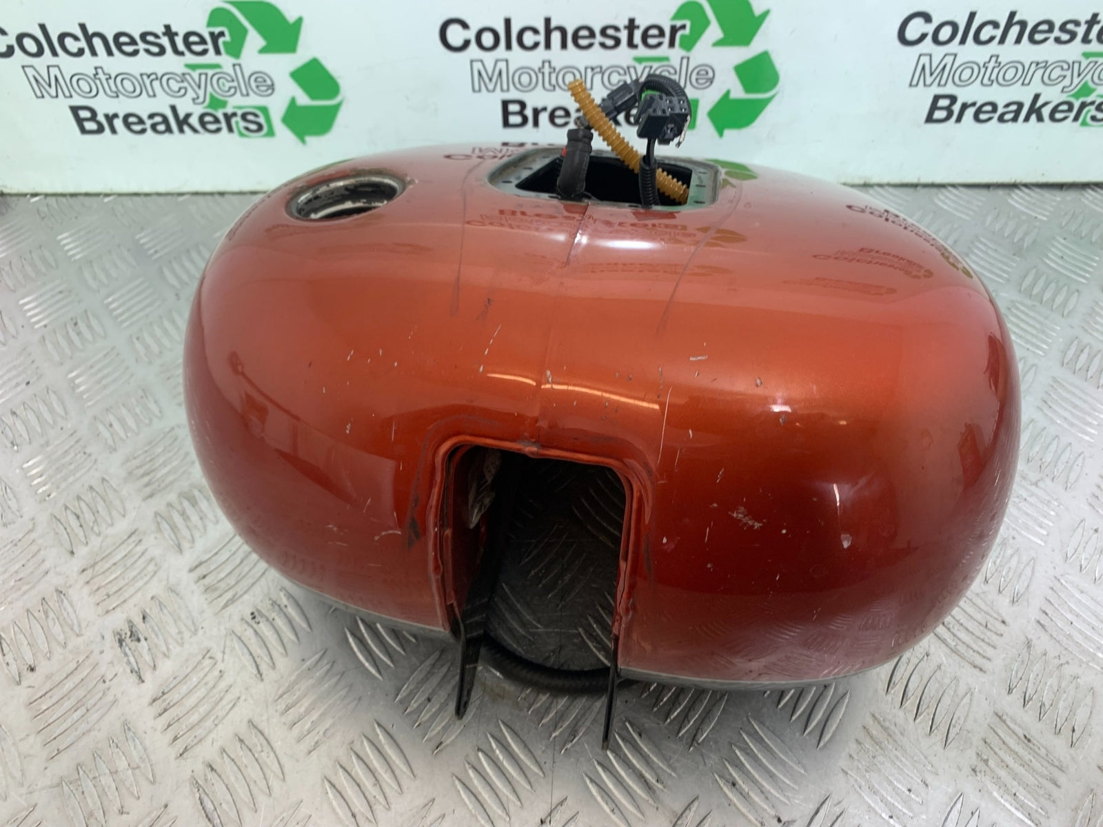 HARLEY DAVIDSON FXS BLACKLINE 1585 PETROL TANK   YEAR 2012 (CMB1147)