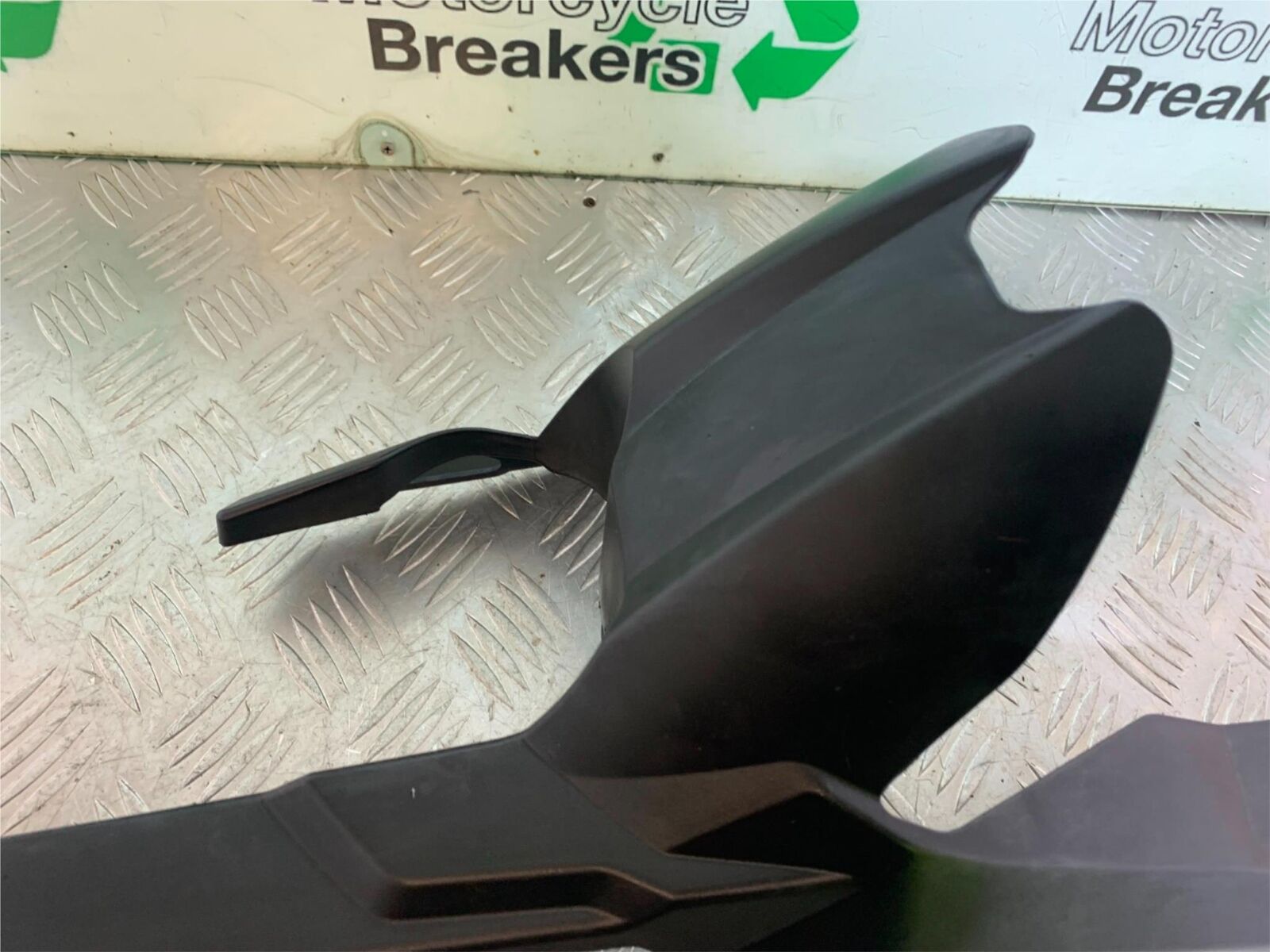 BENELLI BN125 BN 125 HUGGER   YEAR 2018-2021 (CMB1080)