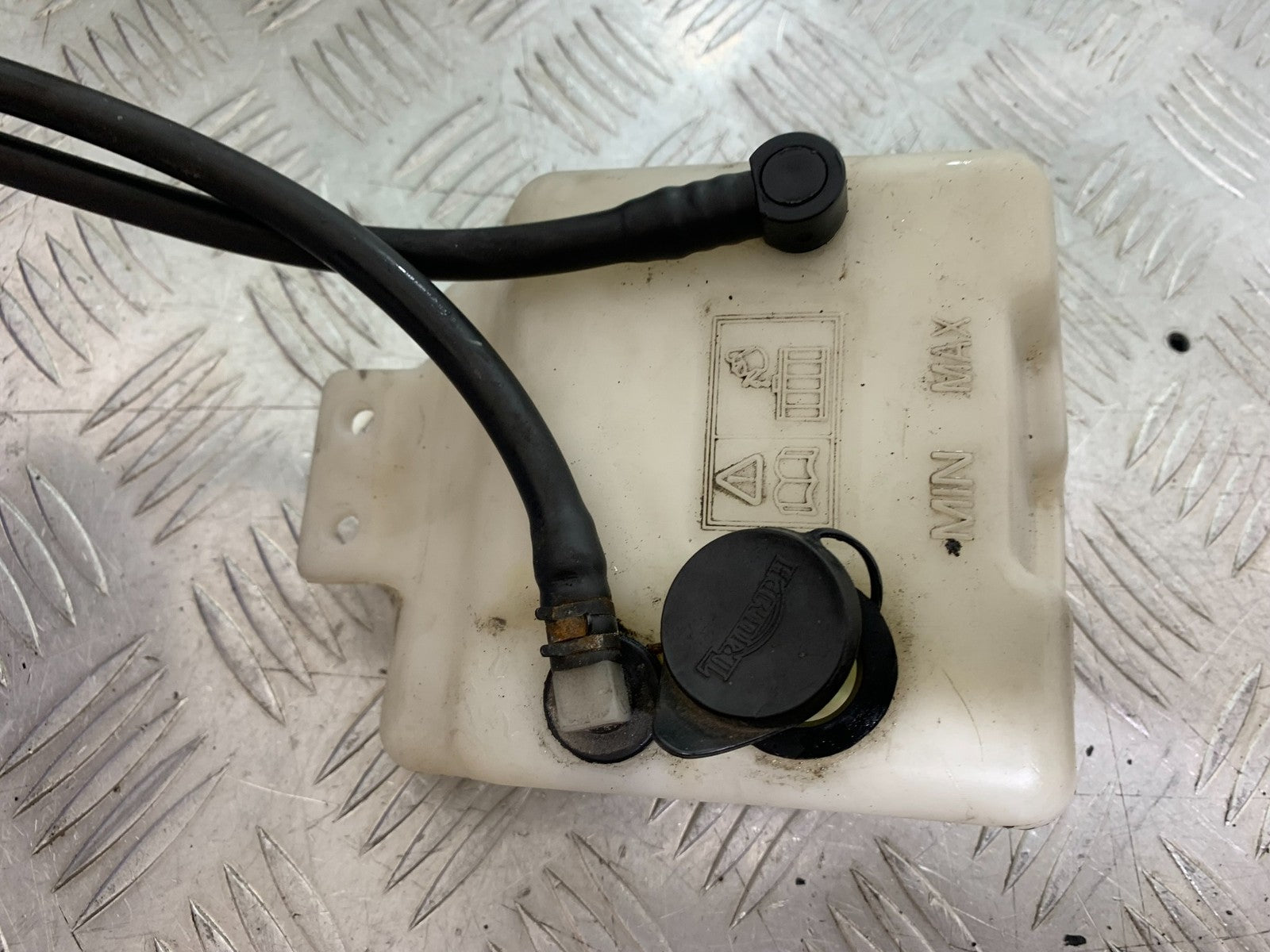 TRIUMPH SPEED TRIPLE R 1050 COOLANT BOTTLE  2009 (CMB1183)