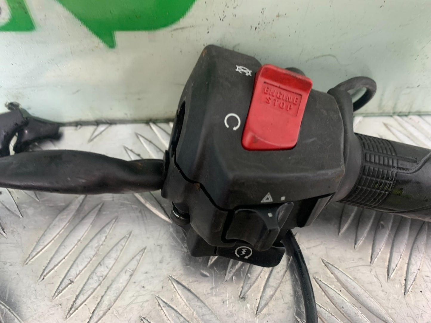 HONDA NT 700 V DEAUVILLE RIGHT SWITCH GEAR   YEAR 2006-2011 (CMB 2013)