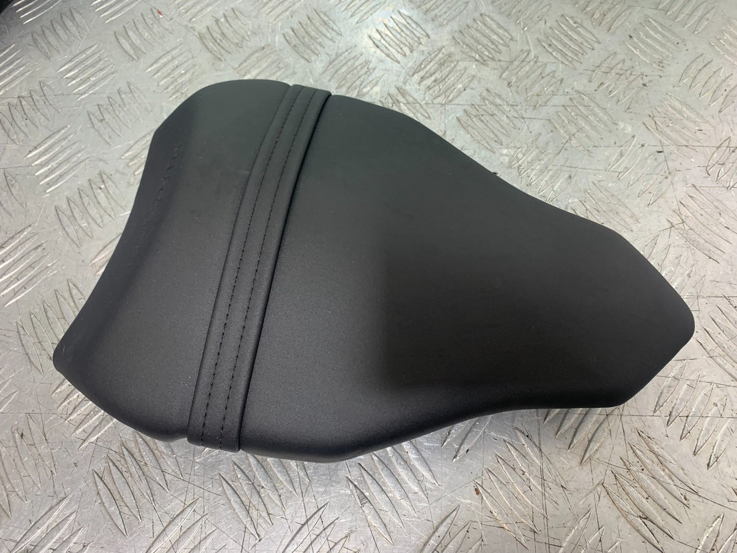 DUCATI 1198 S REAR SEAT  YEAR 2009-2011 (CMB1219)