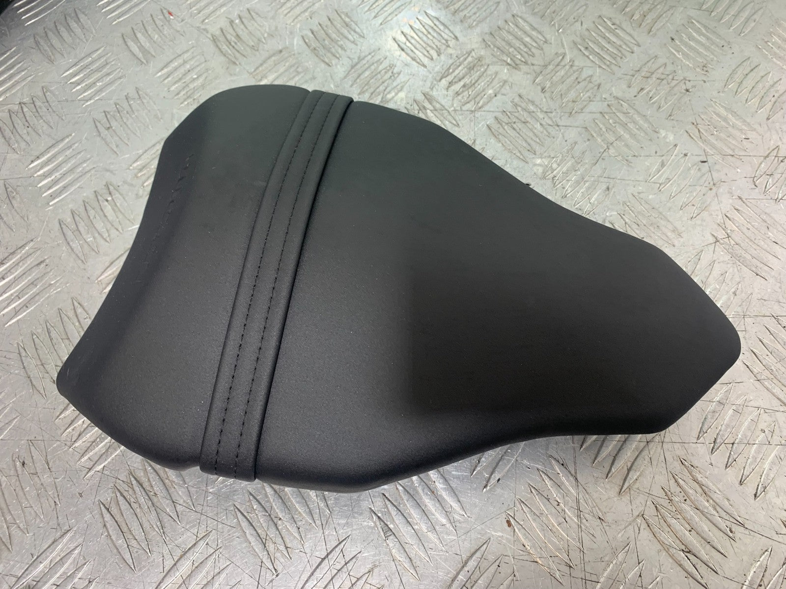 DUCATI 1198 S REAR SEAT  YEAR 2009-2011 (CMB1219)