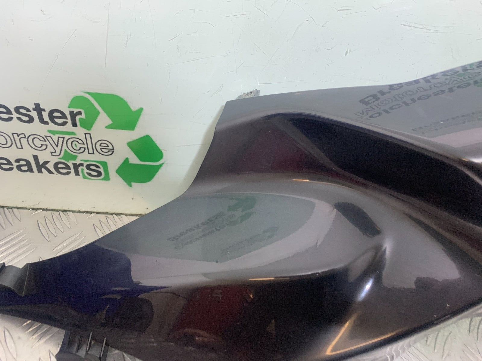 BMW K1300 S K 1300 S LEFT TANK PANEL  YEAR 2009-16 (CMB1216)