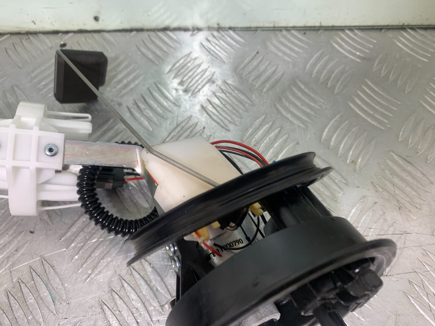 BMW R1200 R 1200 GS PETROL PUMP   YEAR 2013-2016 (CMB1257)