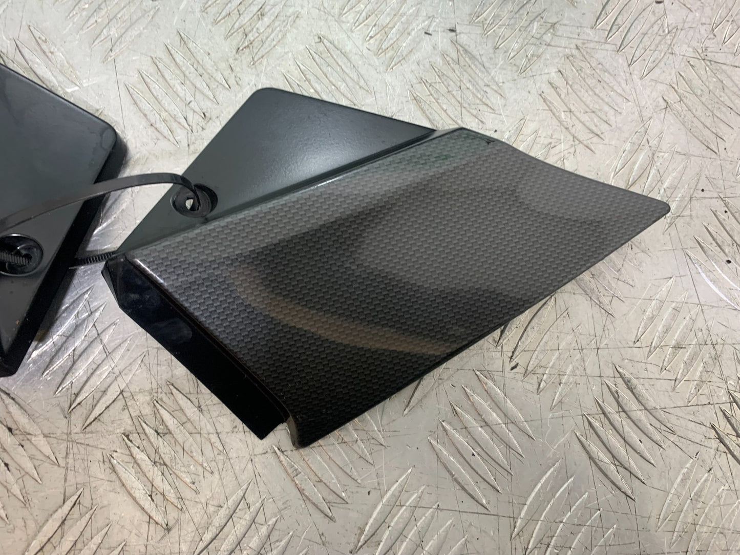 YAMAHA YZF R1 4XV CARBON LOOK TANK INFILLS  YEAR 1998-99 (CMB1291)