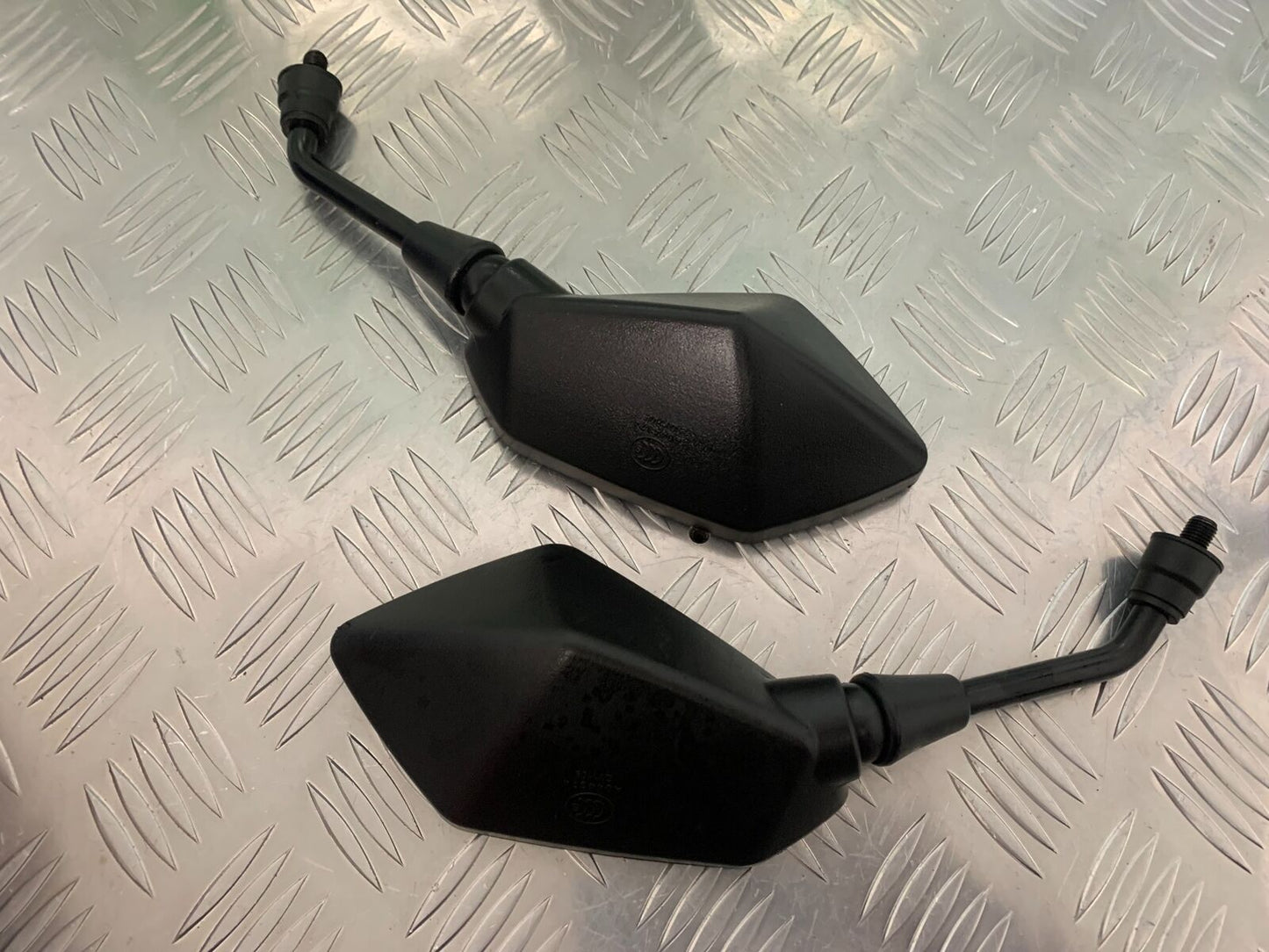 SUZUKI DL 650 V-STROM MIRRORS  YEAR 2006 2011 (STOCK 954)