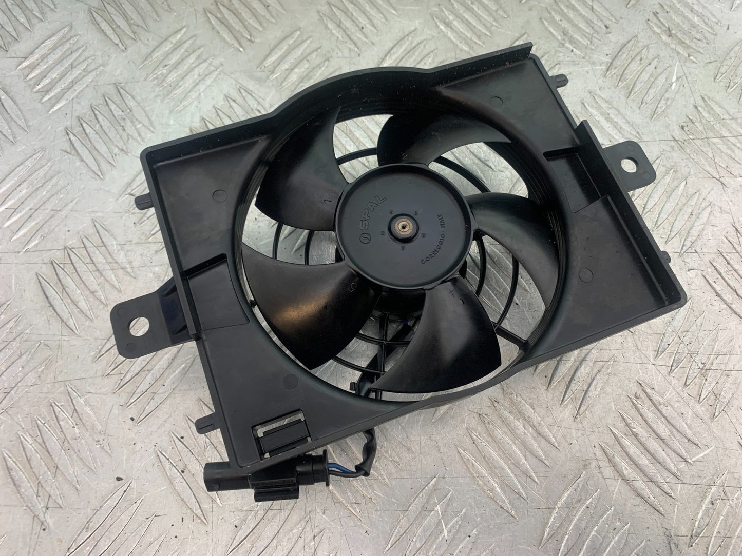 BMW R1200 R 1200 GS RADIATOR FAN  YEAR 2013-2016 (CMB1257)