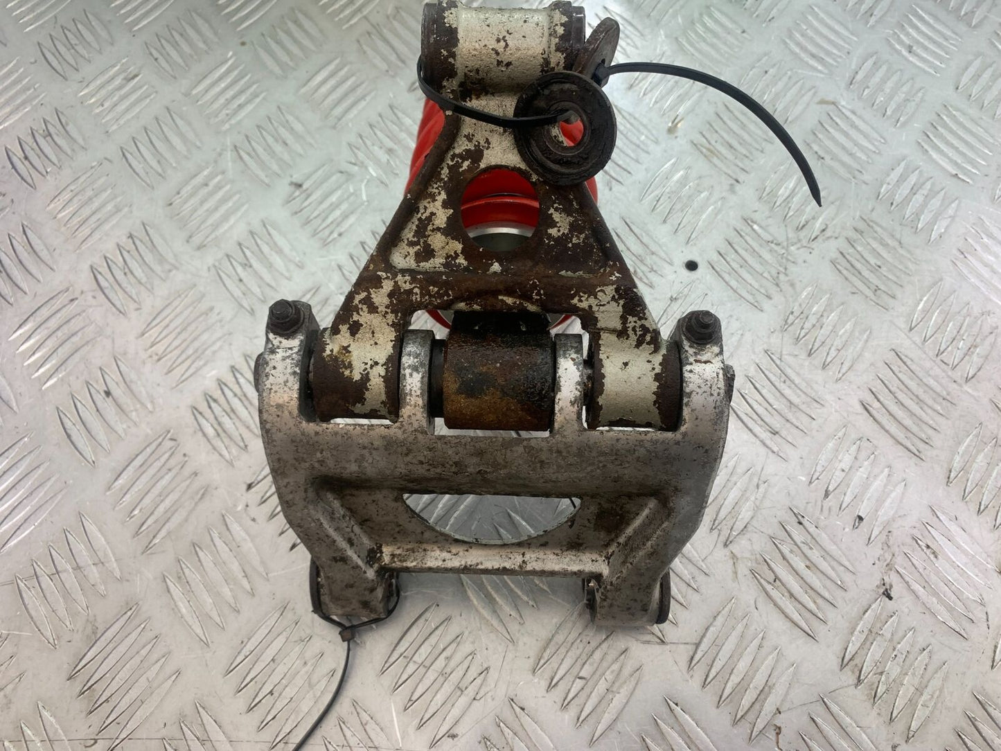 YAMAHA FJ1100 FJ 1100 HAGON REAR SHOCK AND LINKAGE  YEAR 1984-1985 (CMB1101)