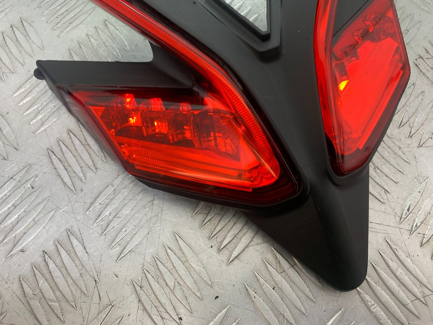 DUCATI 1299 PANIGALE REAR LIGHT  YEAR 2016 (CMB 1187)