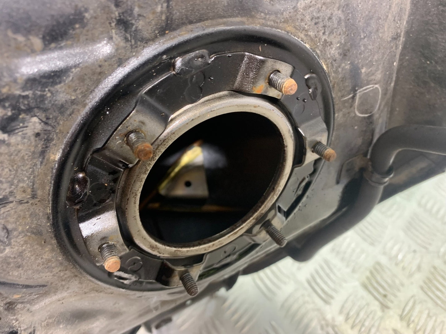 HONDA CB500 F CB500F PETROL TANK YEAR 2013-2015  (CMB1235)